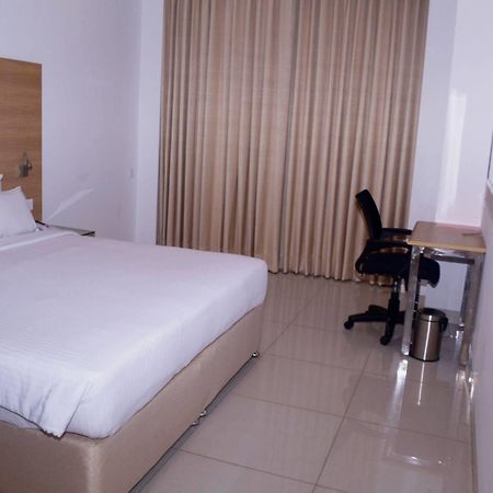 Noida 63 Hotel Luaran gambar