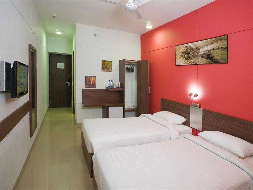 Noida 63 Hotel Luaran gambar