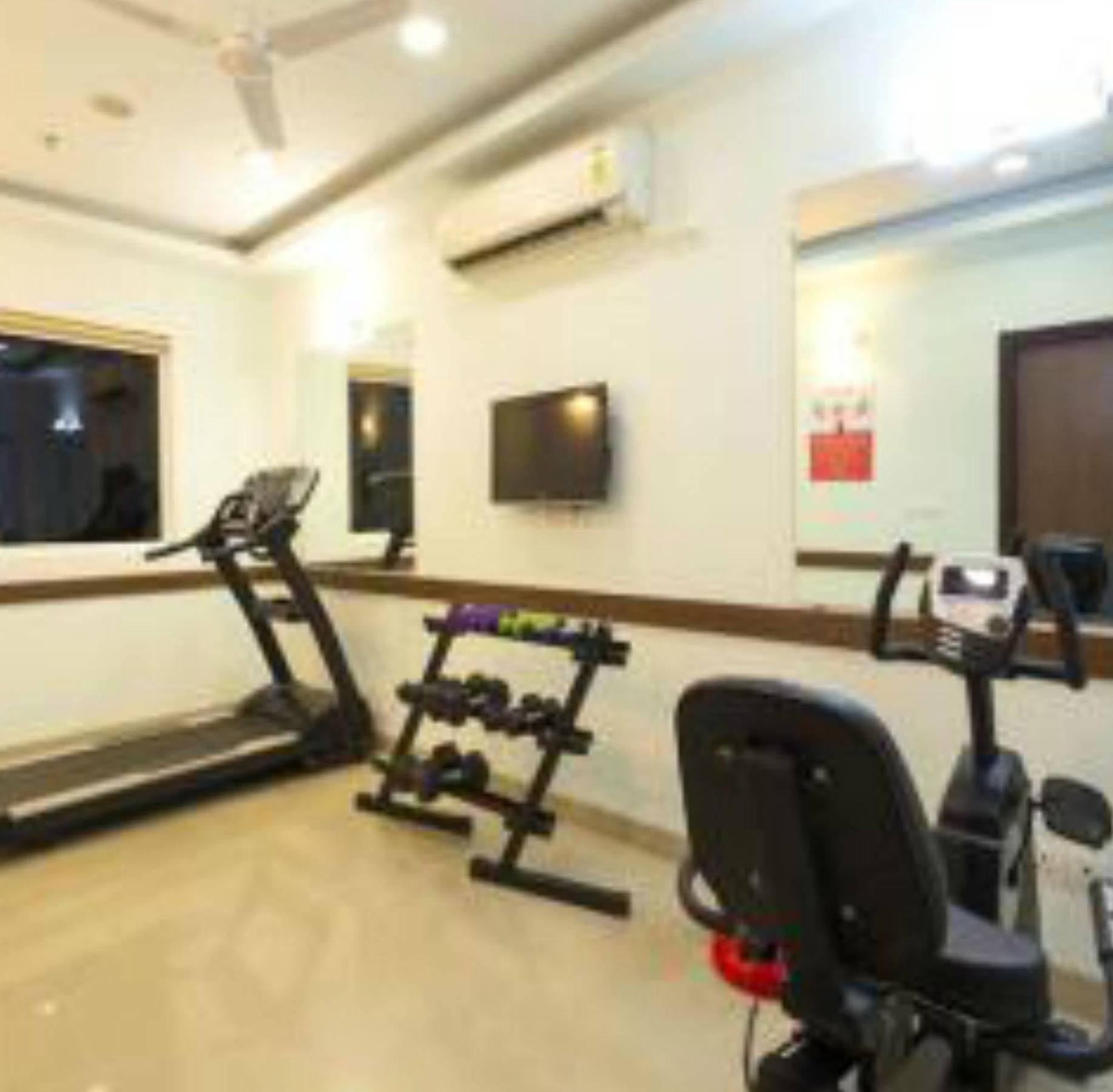 Noida 63 Hotel Luaran gambar