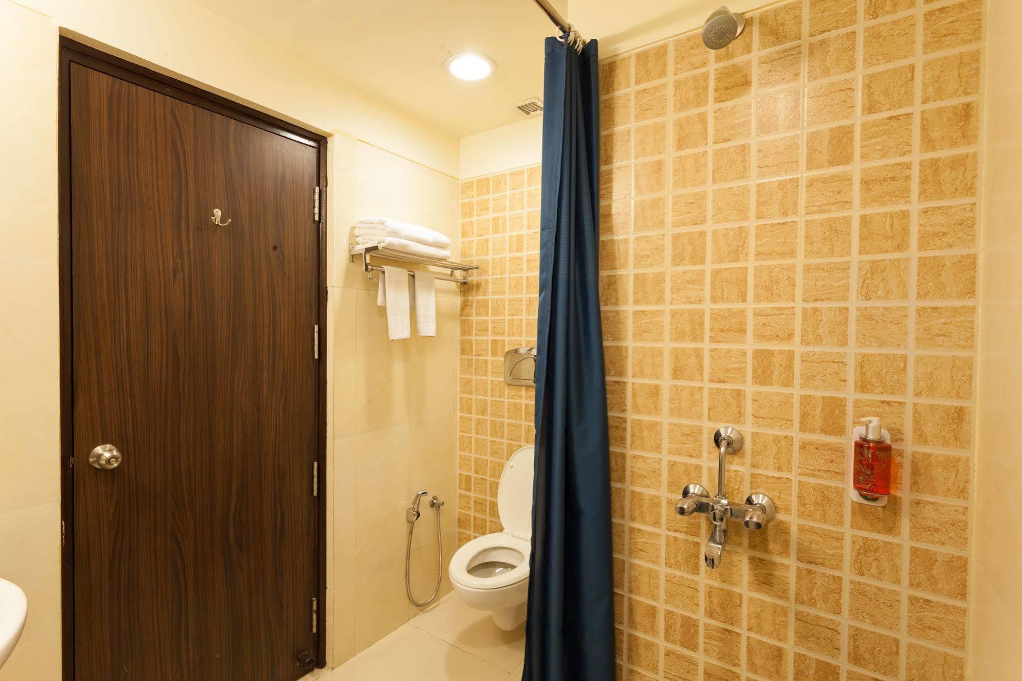 Noida 63 Hotel Luaran gambar